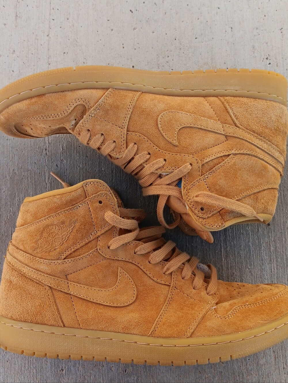 NIKE AIR JORDAN  1 Retro OG High Wheat Suede  555088-710 Sneakers Men's SZ 11